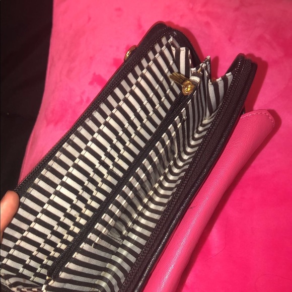 Purse - Picture 2 of 4